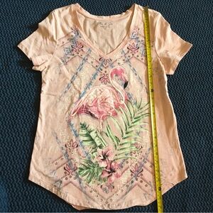 Flamingo short sleeve shirt. Size Medium